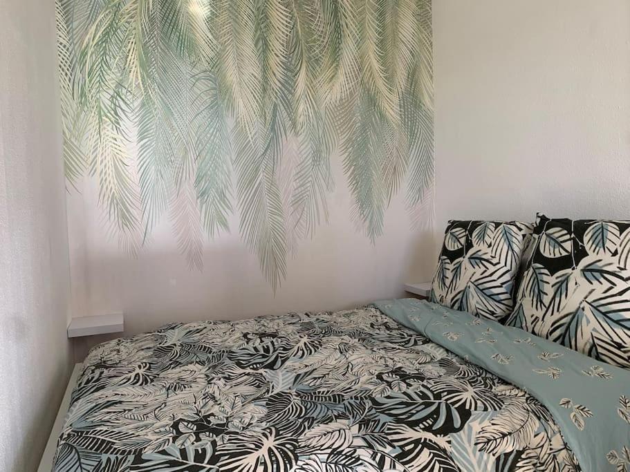 Maisonnette Dans Belle Residence Saint-Vallier-de-Thiey Екстериор снимка
