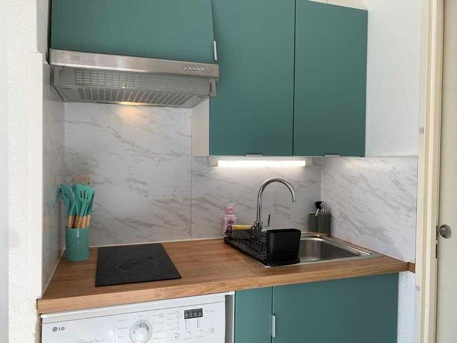 Maisonnette Dans Belle Residence Saint-Vallier-de-Thiey Екстериор снимка